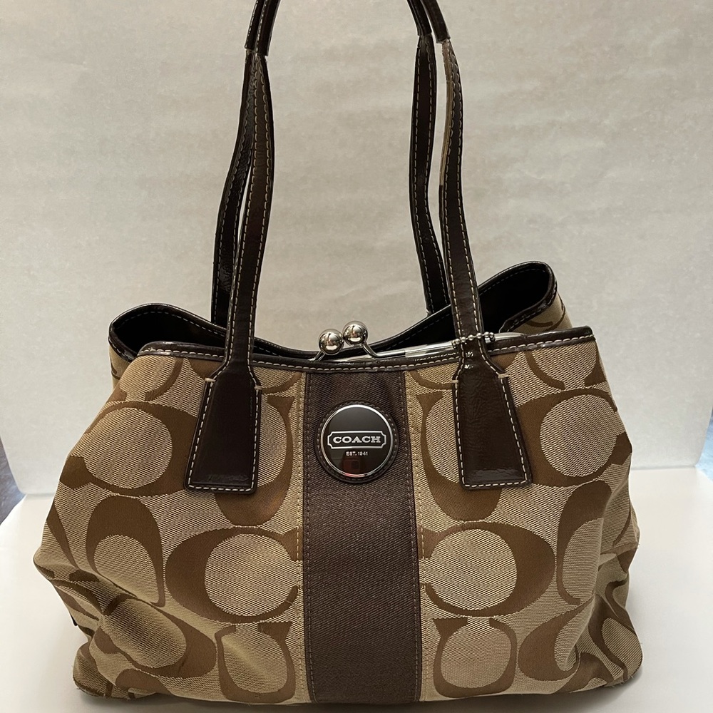 kiss lock coach purse